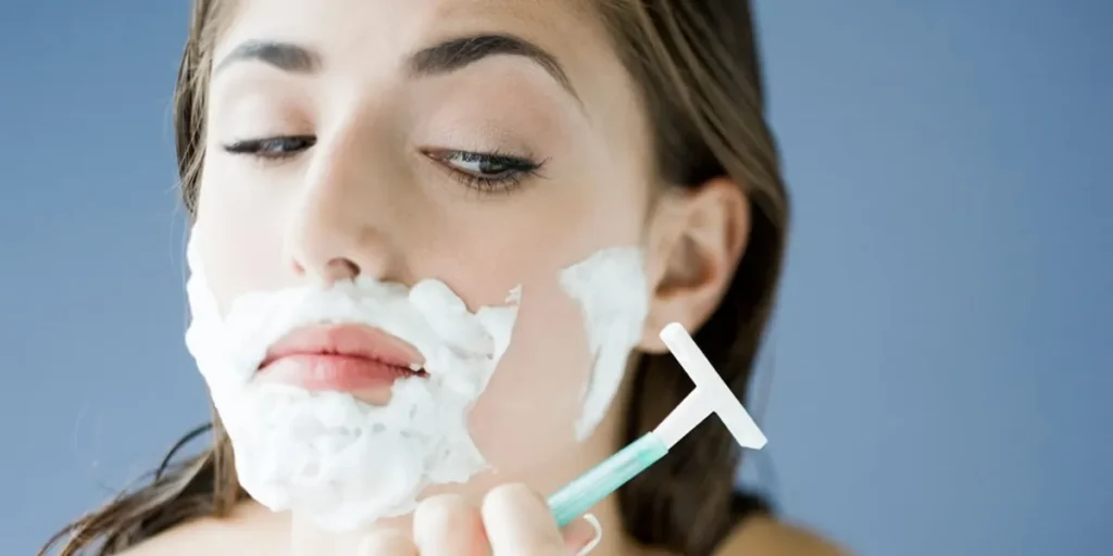 نحوه از بین بردن موهای کرکی